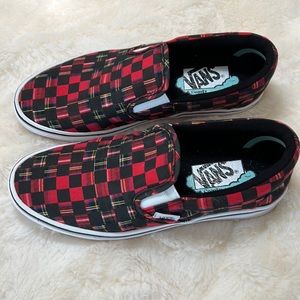 Vans “Off the wall” shoes without box.